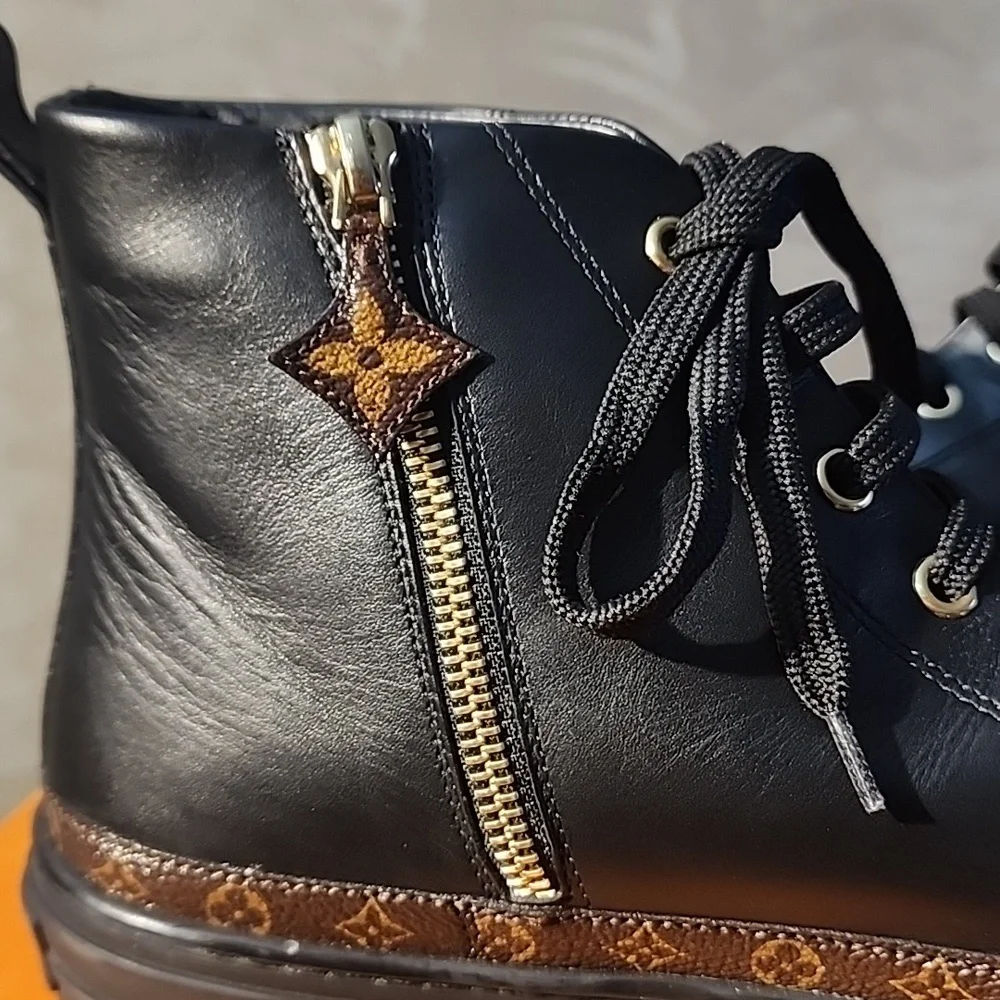 Louis Vuitton high top fashion tennis shoe. Authentic - Picture 6 of 16